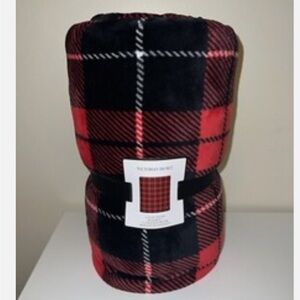Victoria secret Red and Black Plaid Blanket Sherpa